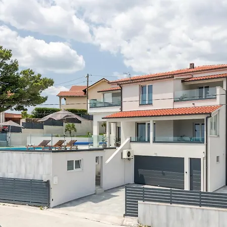 A Sight To Sea Villa *